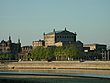 Die Semperoper in der Morgensonne